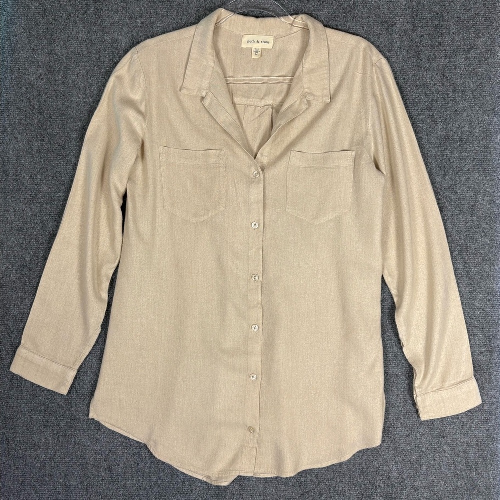 Cloth & Stone Beige 100% Rayon Button Down Blouse Size M Lightweight Minimalist